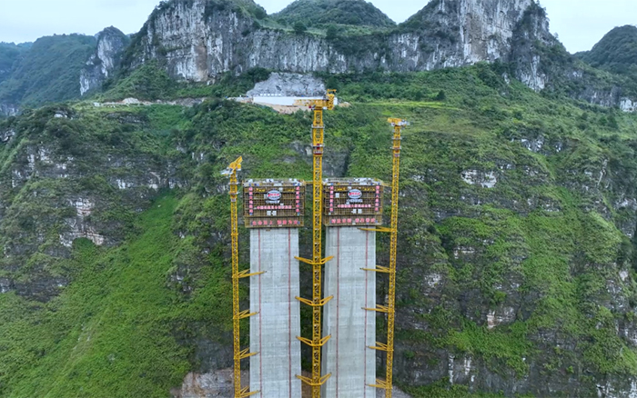 ?塔立山河！徐工塔機挑戰(zhàn)“世界之最”