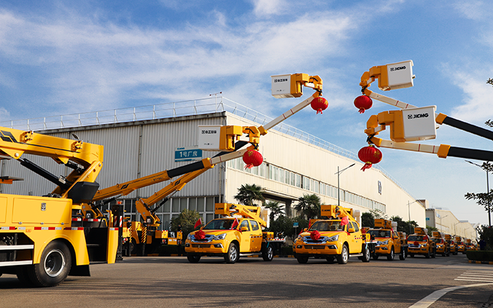 金九銀十！批量徐工絕緣斗臂車交付全國(guó)