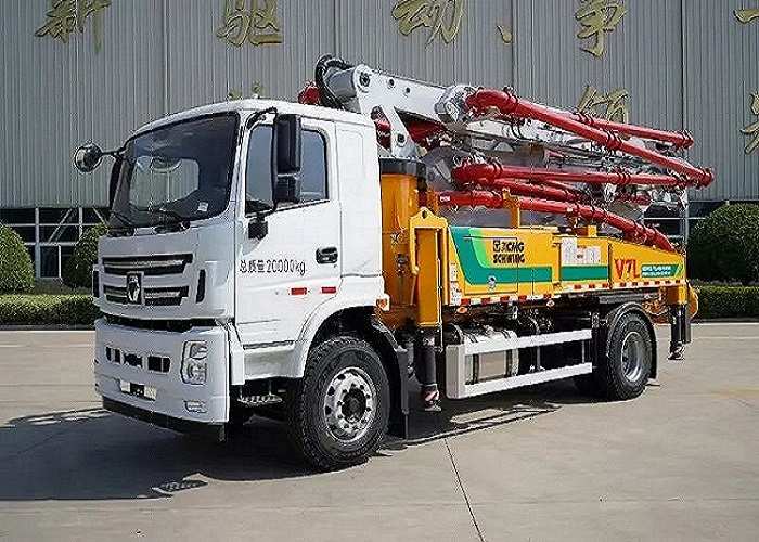 新網(wǎng)紅！徐工一體化33米泵車助力新農(nóng)村建設(shè)