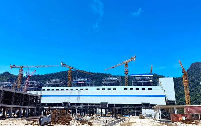 硬核實力！徐工超大塔機批量助建印尼礦業項目